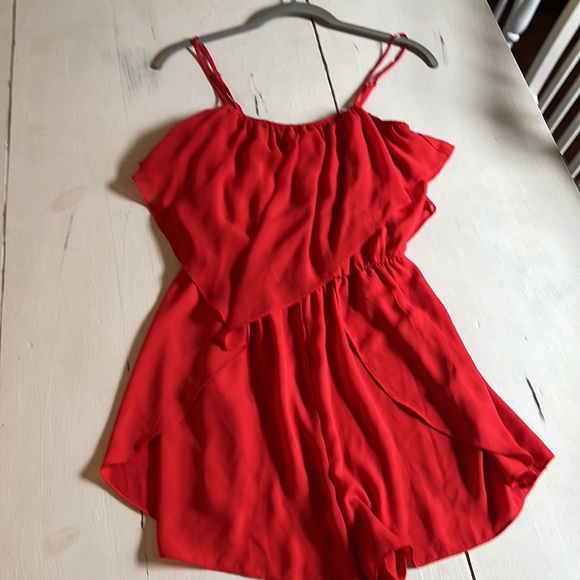 Red romper - Picture 2 of 2